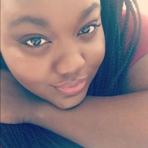 Meet your Posher, Yvonne